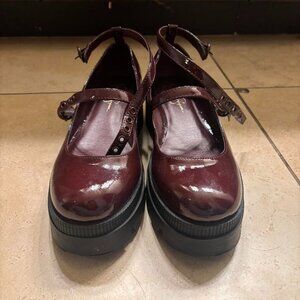 Jessica Simpson Women's Burgundy Loafers